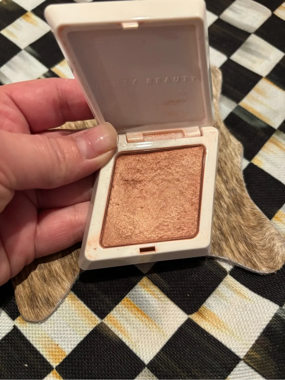 Fenty Beauty creamy compact